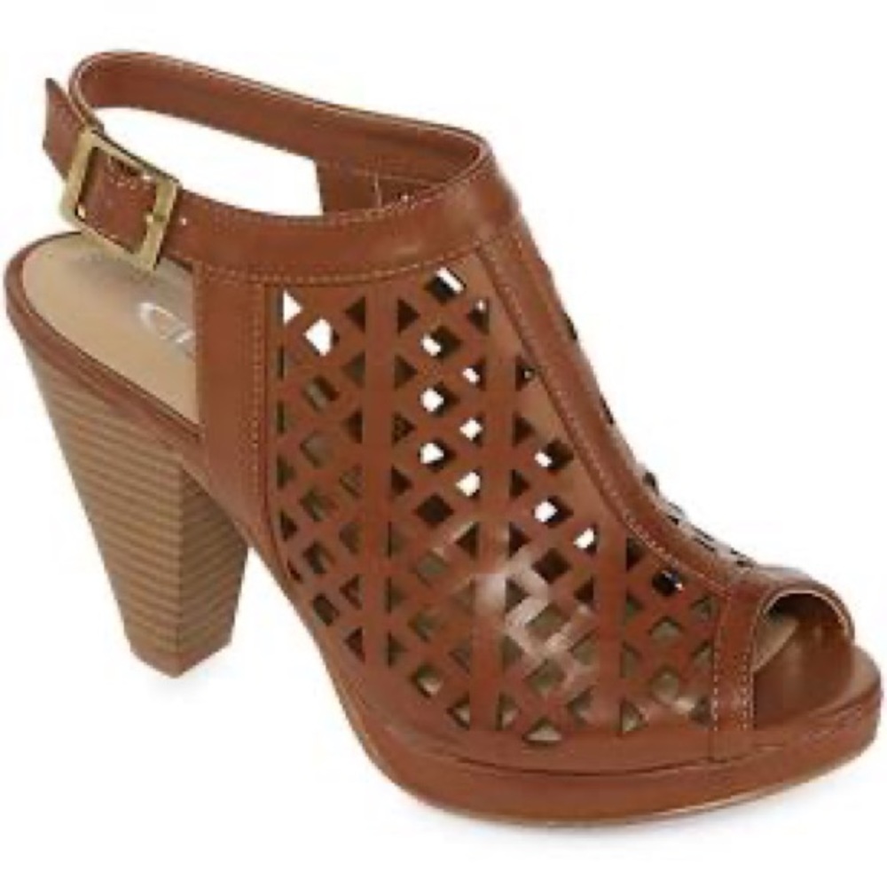 Chinese Laundry Peephole Sandal